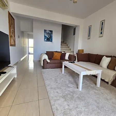 Beautiful Townhouse In Paradise * Peyia