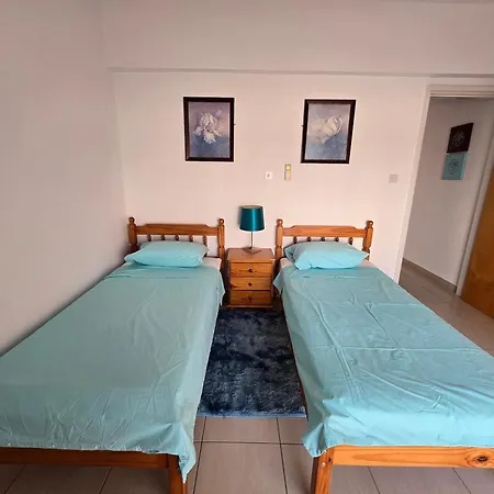 Beautiful Townhouse In Paradise Case de vacanță Peyia