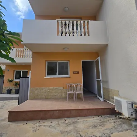 Beautiful Townhouse In Paradise
