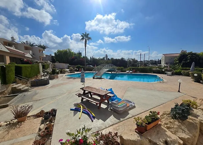 Beautiful Townhouse In Paradise * Peyia